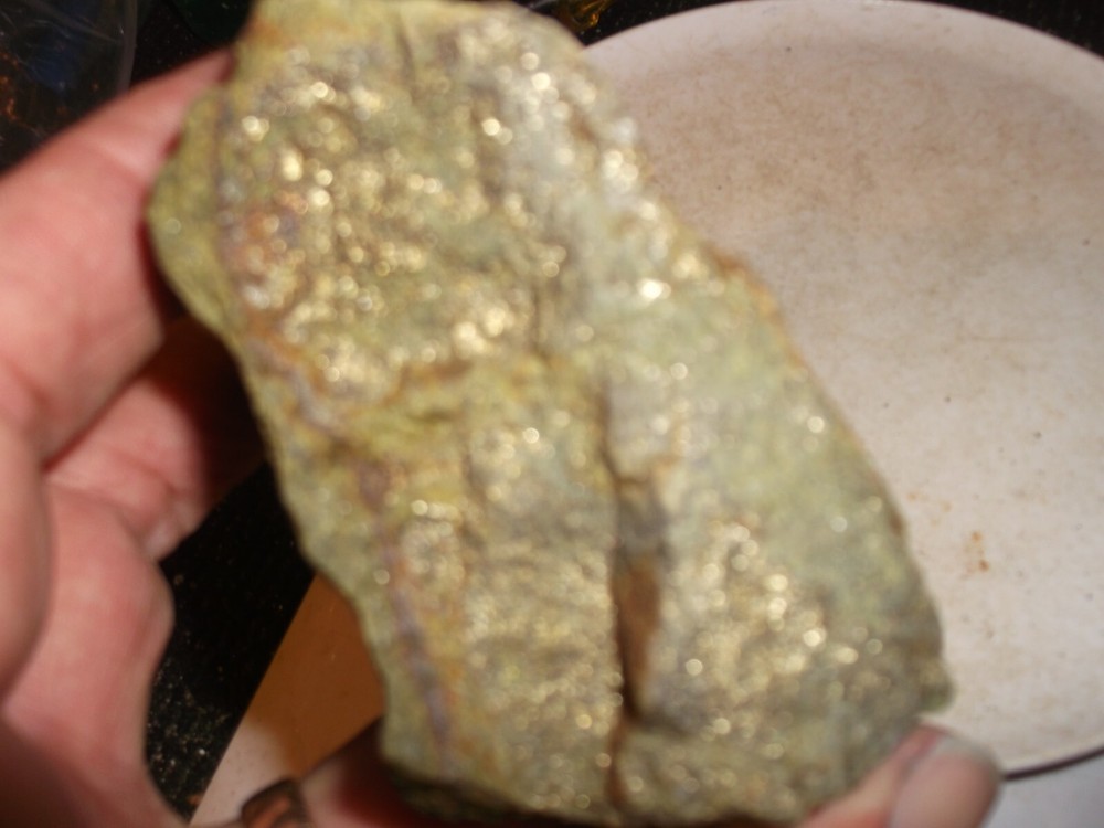 Gold, silver, copper, 418 grams samples ,ore high grade .