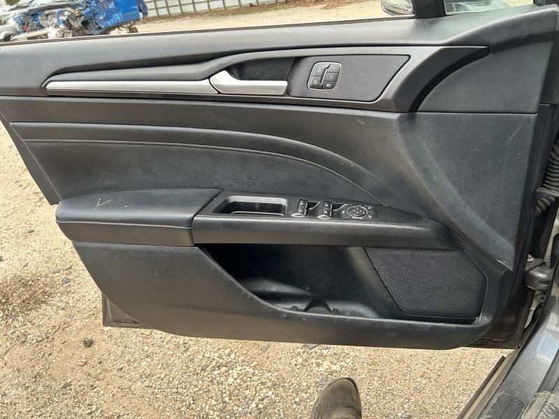 FUSION 2017 High Mounted Stop Light 104591175