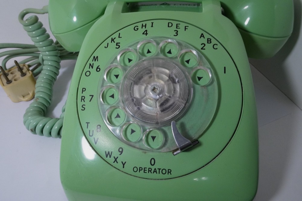 Used Original AUTOMATIC ELECTRIC TURQUOISE A/E 80 Desk Phone & Partially Working