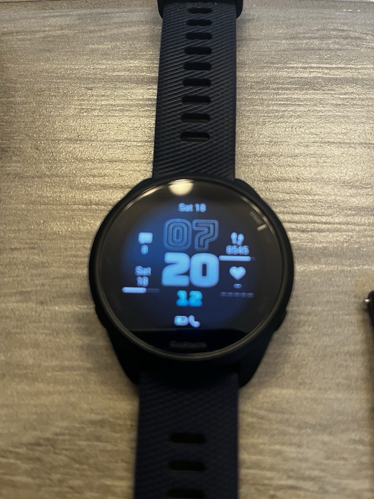Garmin forerunner 165 With Box And Bands