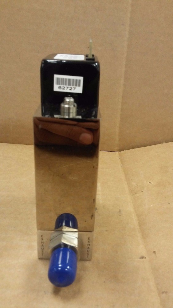 UNIT Instruments UFC-1100A O2 Gas 10 SLPM Mass Flow Controller