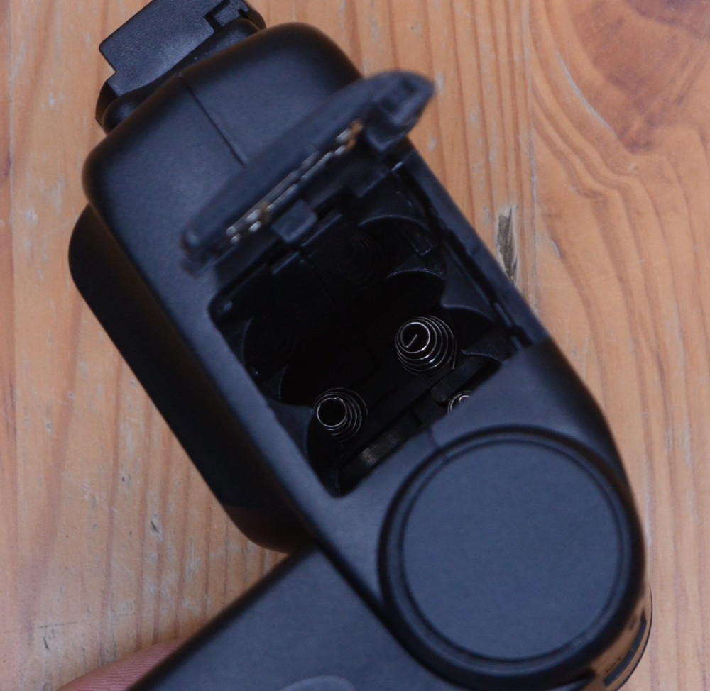 Sunpak Auto 355AF Thyristor Flash Tested