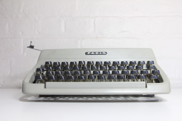 FACIT Typewriter *Designed by the legendary Sigvard Bernadotte* Great Condition
