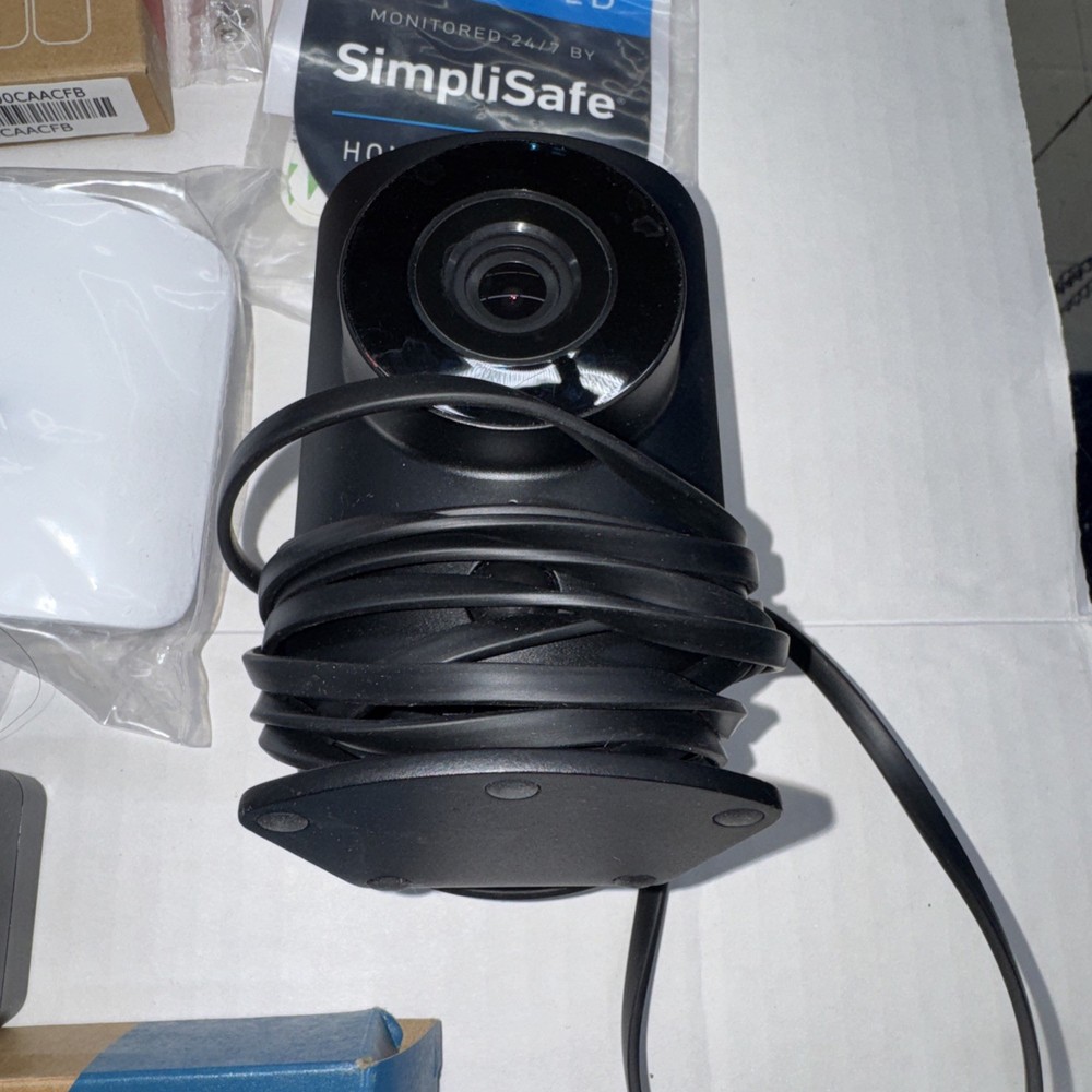 SIMPLI SAFE HOME INDOOR SECURITY SYSTEM 12 piece system