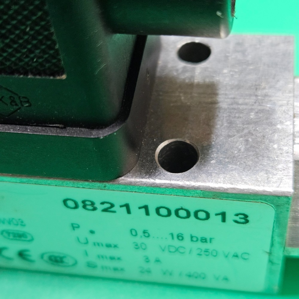 New Rexroth 0821100013, PNEUMATIC adjustable Pressure Switch air setting range