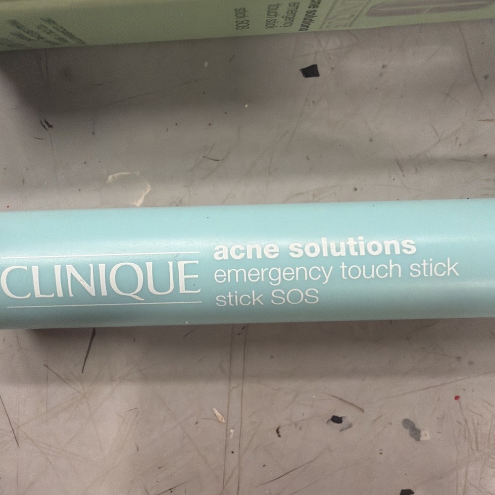 CLINIQUE Acne Solutions Emergency Touch Stick SOS .5 oz / 15ml