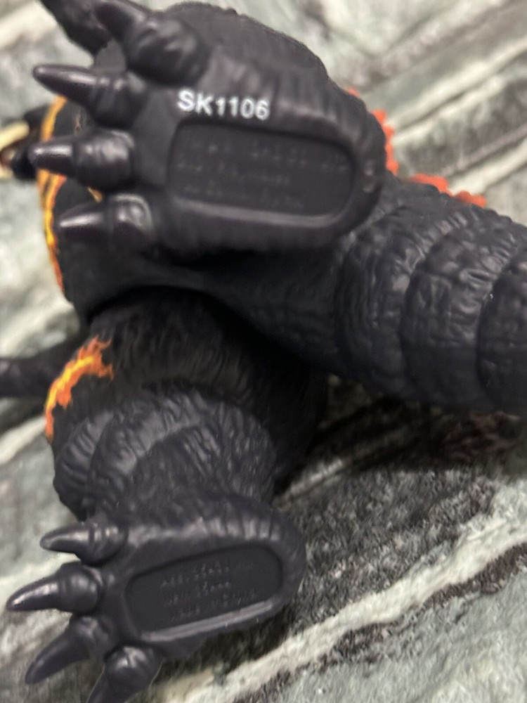 GODZILLA 1995 - BURNING GODZILLA - 7" Action Figure - Playmates 2021 - TOHO EUC