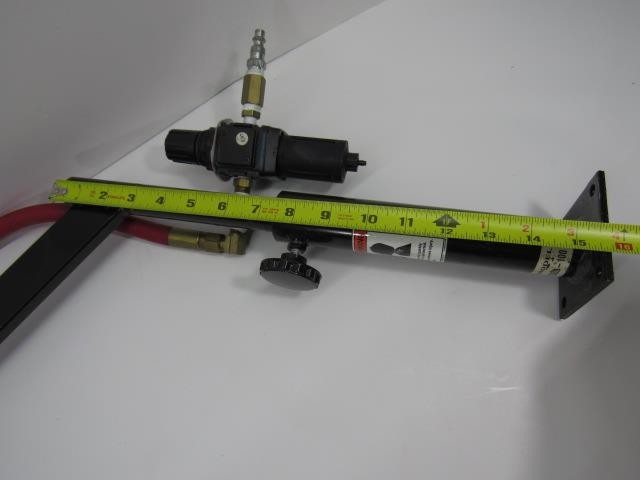Kapit Semi Automatic Pneumatic Table Top Bottle Cap Tightener