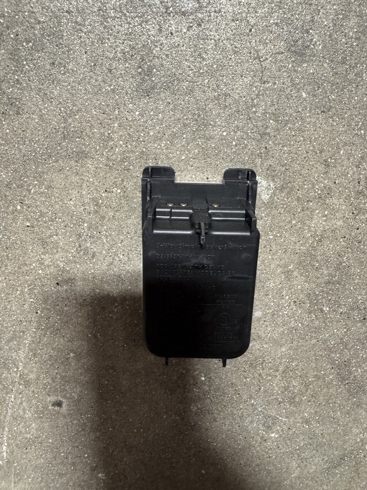 Deako Simple Rocker Switch (Single-Pole & Multiway) DS2017