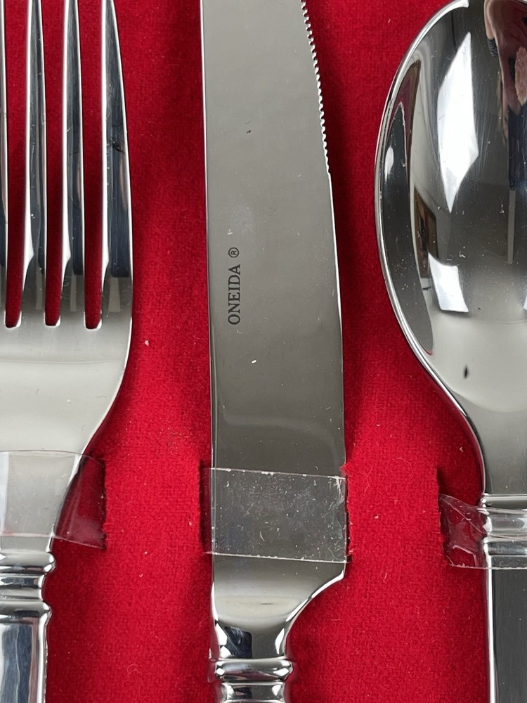 Oneida Stainless SHAKER Flatware Place Setting Fork Spoon Knife 29/10