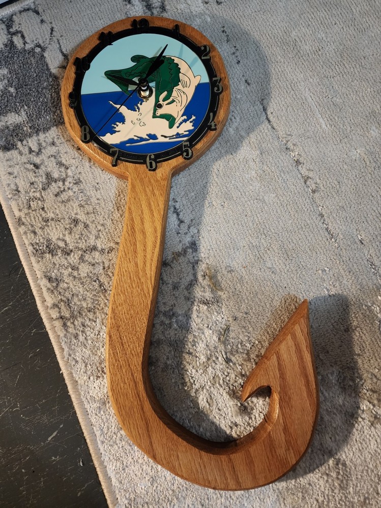 Ramar Ind 1983 Fish Hook Clock Walleye Wood