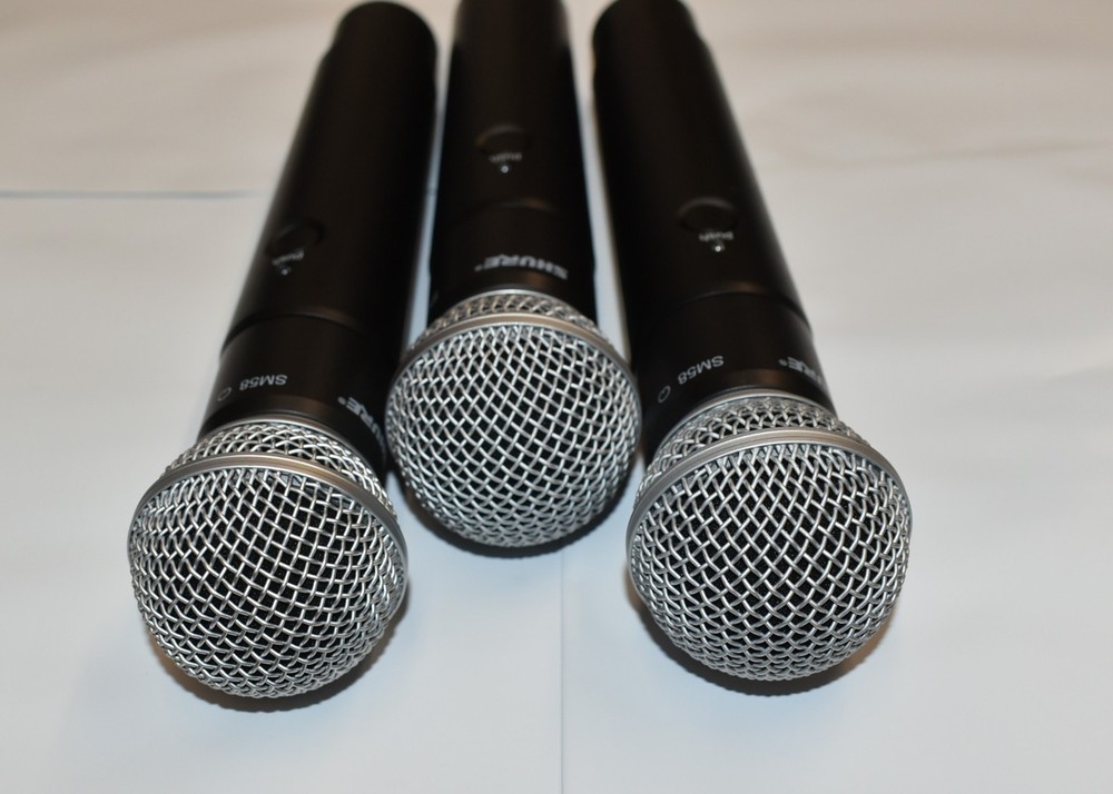 Shure MXWNCS8 Microflex Wireless 8 Channel Networked Charging Dock & 3 MS58 Mics