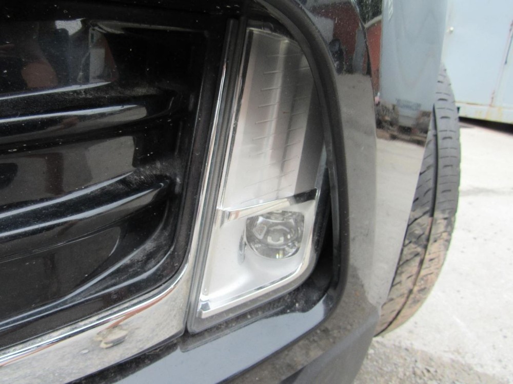 EDGE 2020 Glove Box 1068585