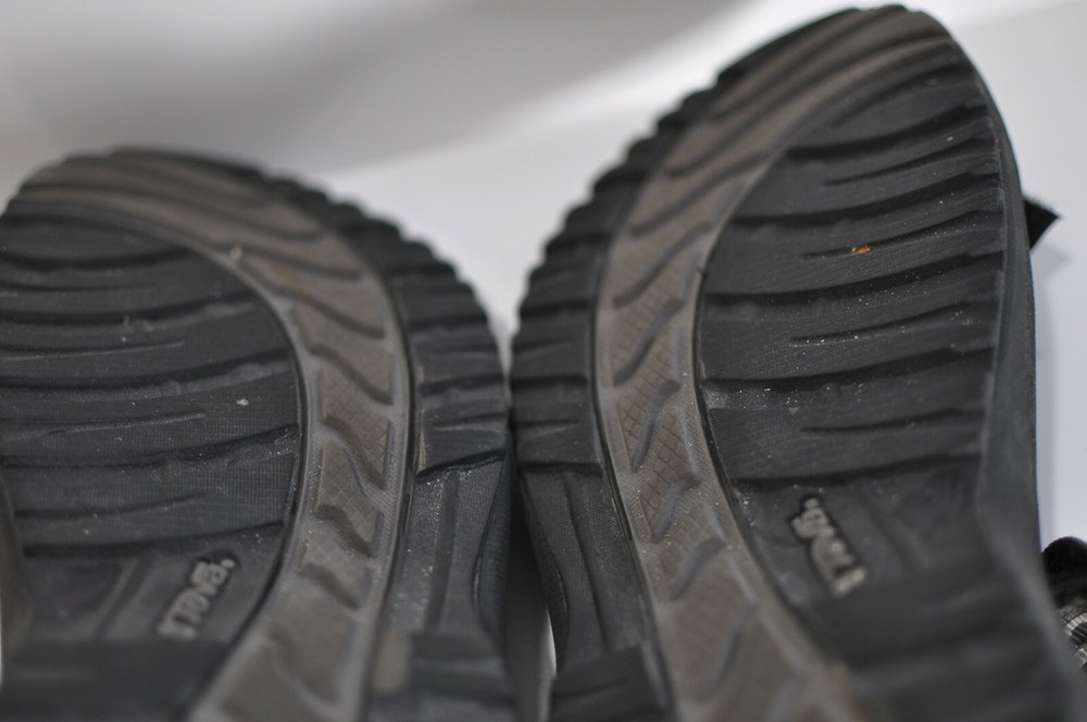 Teva Mens Sandals size 11 M