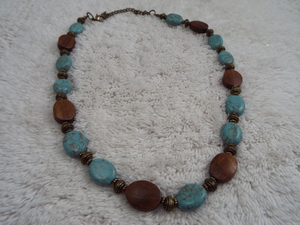 Brown Blue Bead Necklace (K20)