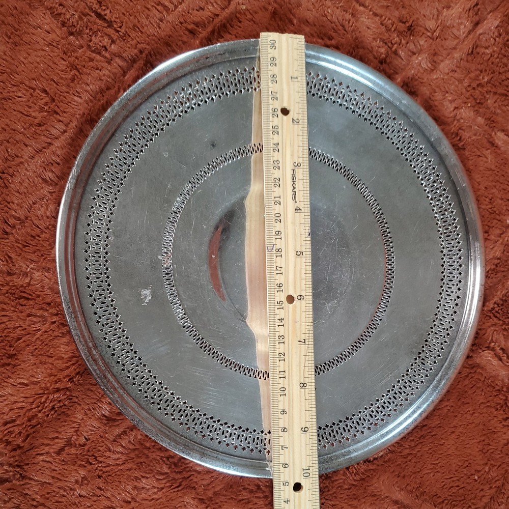 Meriden Silver Plate Co. Platter 10 In