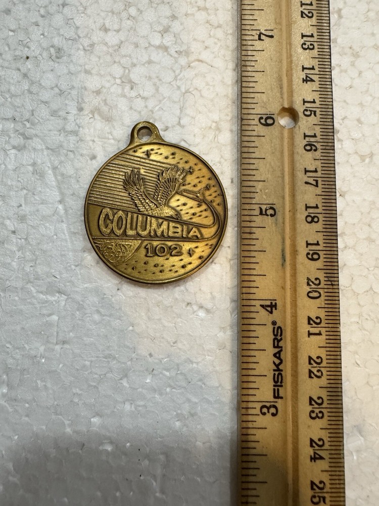 Vintage 1992 NASA Space Shuttle Keychain