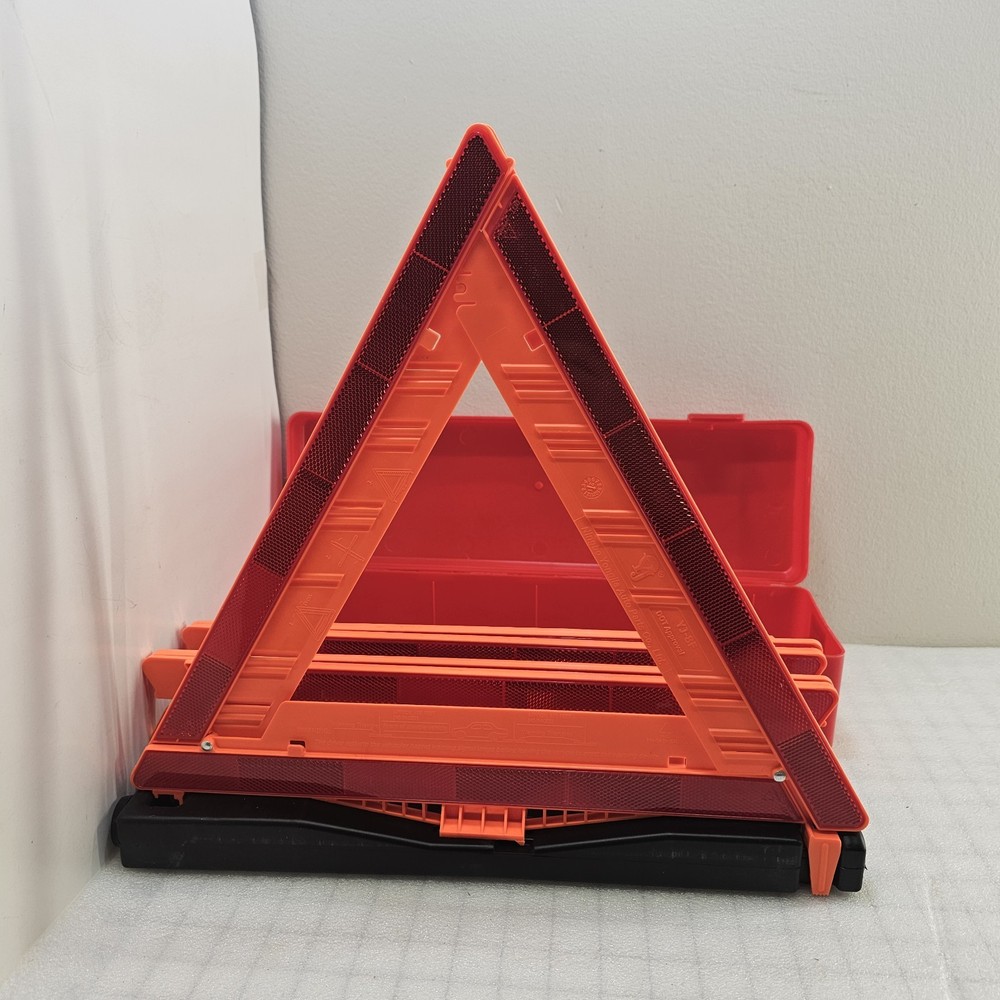 DOT Approved Safety Triangles for Vehicles - 3 Pack Emergency Reflectors
