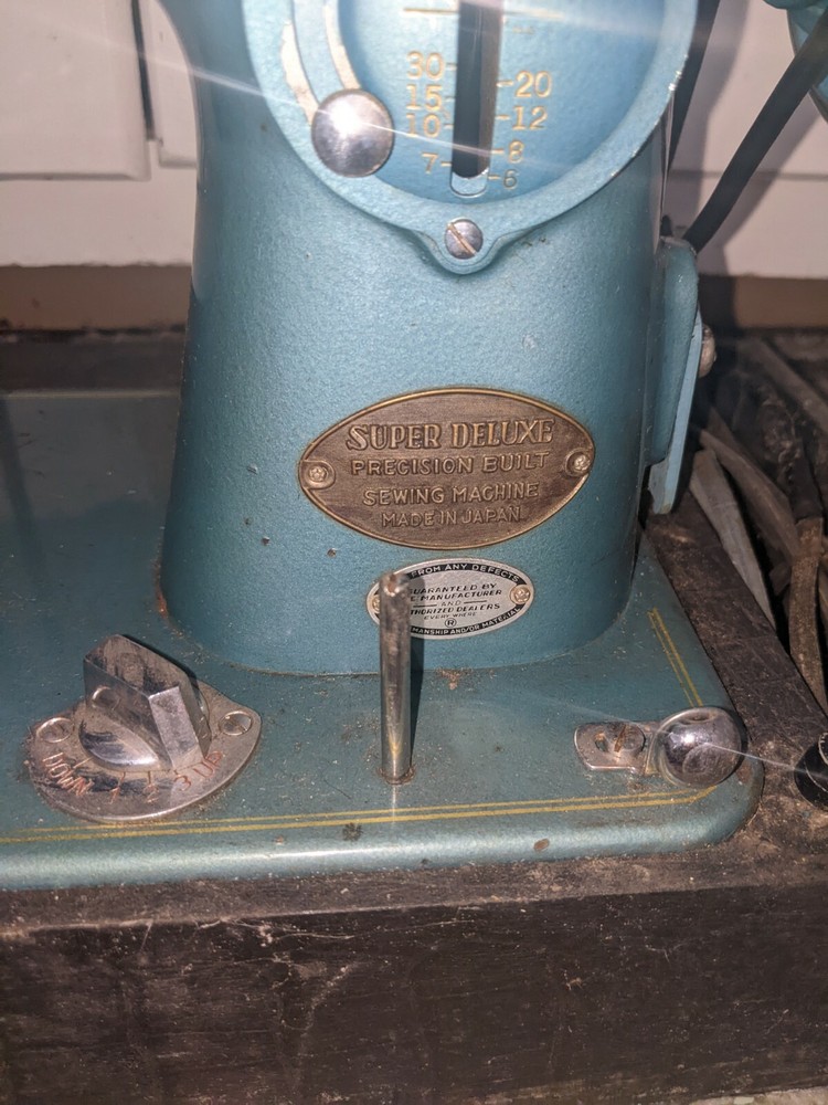 Vintage Super Deluxe Precision Sewing Machine Teal