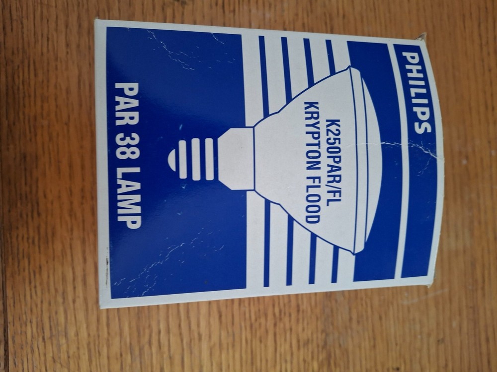Phillips 250W PAR38 - NEW IN BOX