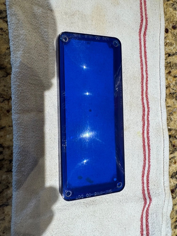whelen CO700 blue lens