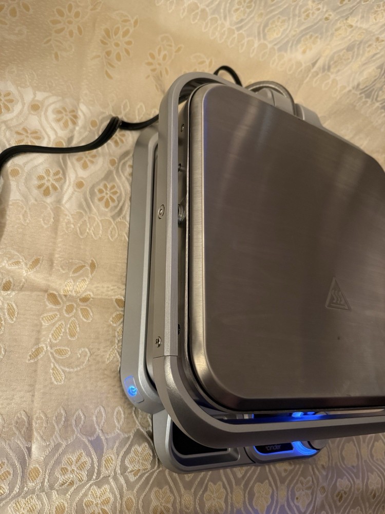 CINDER Precision Temperature Sensing Electric Non Stick Grill Griddle
