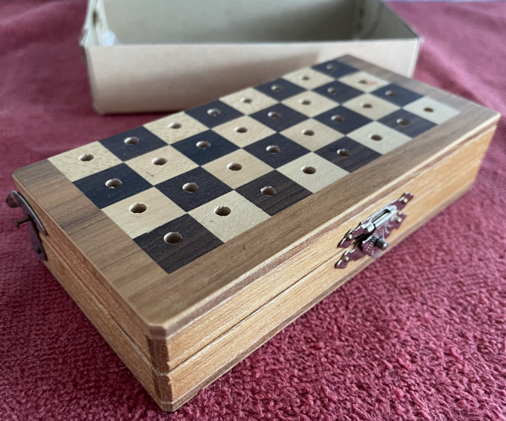 Chess Set Mini Foldable Wood Board-Insert Pegs to Holes- JAY DEE COMPLETE- Japan