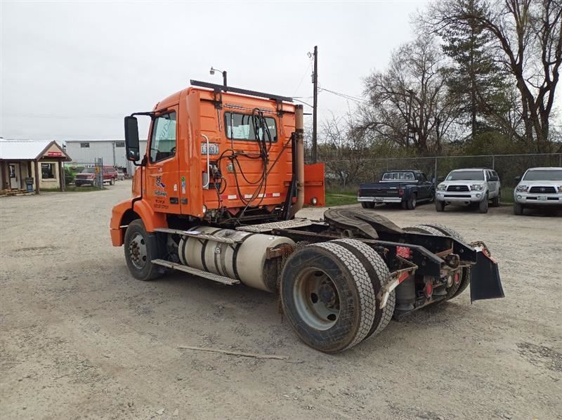 Volvo VN Frame Step 5"X36" (10957461