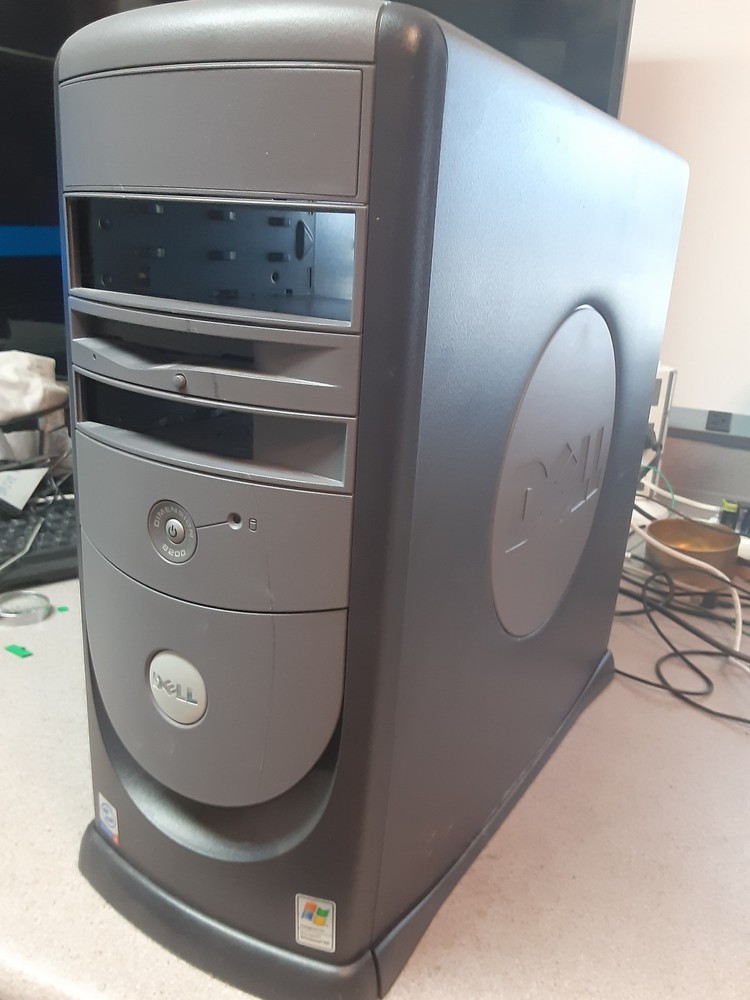 Case ONLY for Dell Dimension 8200 includes Floppy Drive