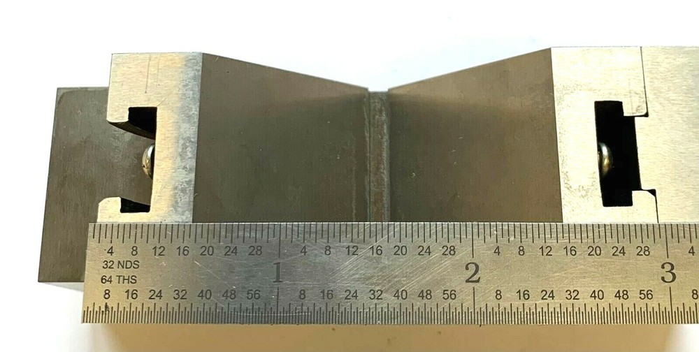 ADJUSTABLE 60 DEG PRECISION ANGLE BLOCK- V-BLOCK - NEW