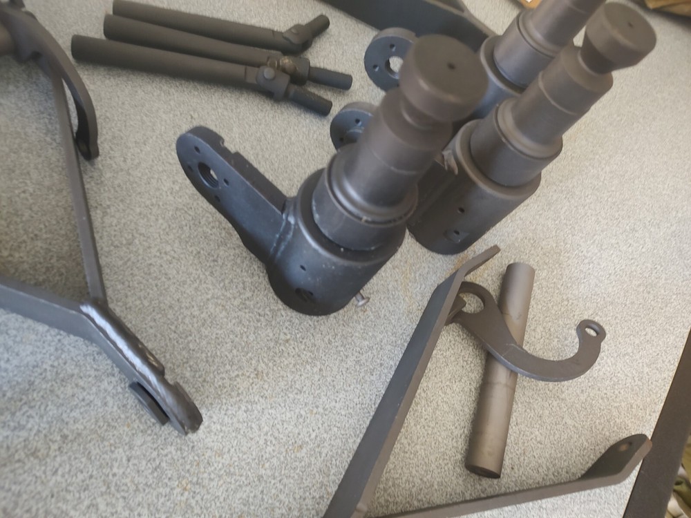 A Frame Universal Pintel Adapter black refurbished Missing Teeth