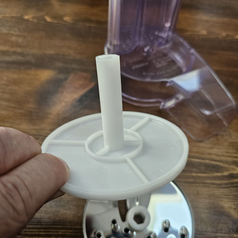 MAGIC CHEF MINI FOOD PROCESSOR  Replacement Slicing Disc Chute Pusher Disc Hold