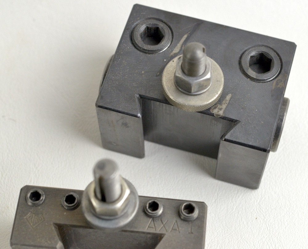 Aloris AXA Quick Change Tool Post Set – 7 holders