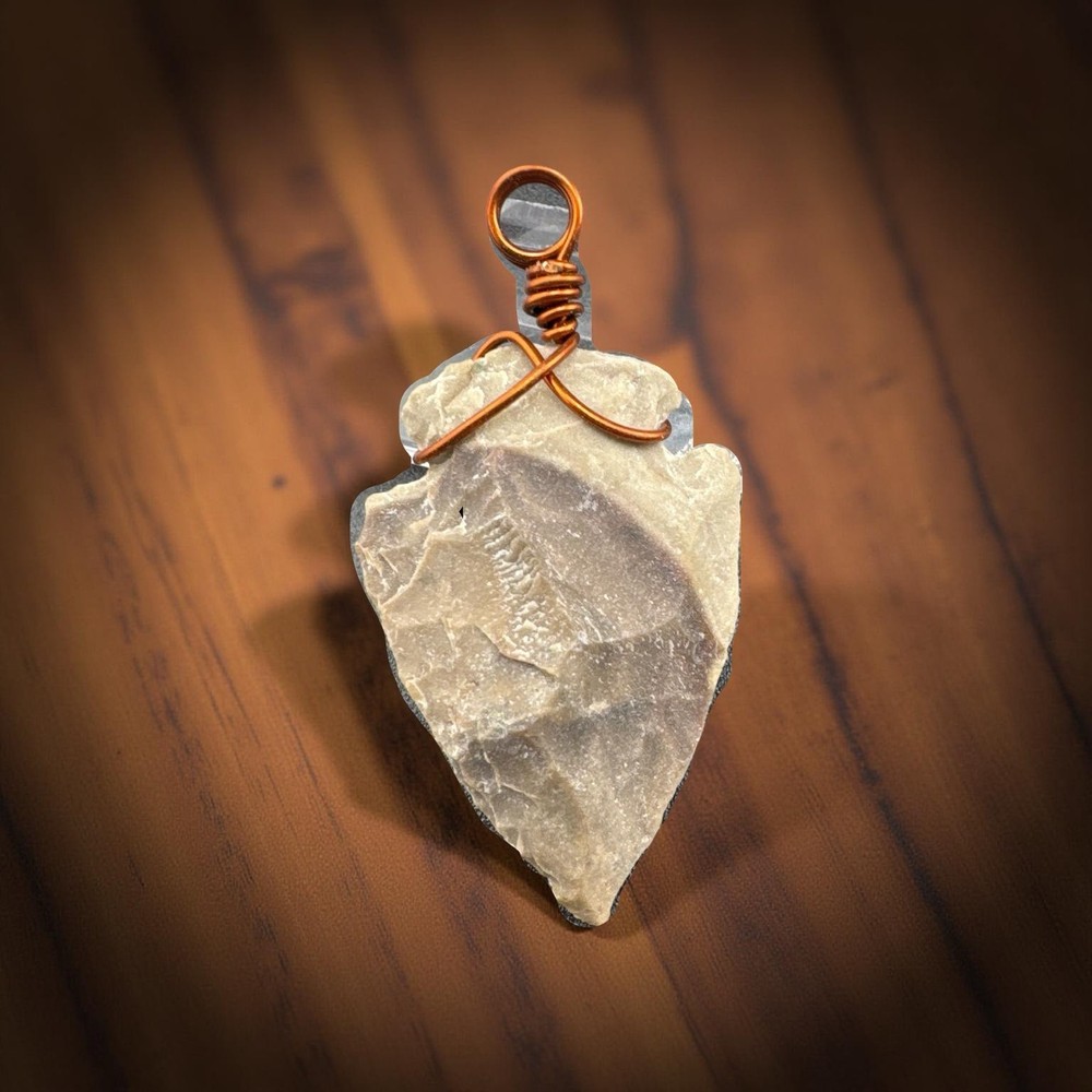 Absolutely, stunning Native American Arrowhead #158
