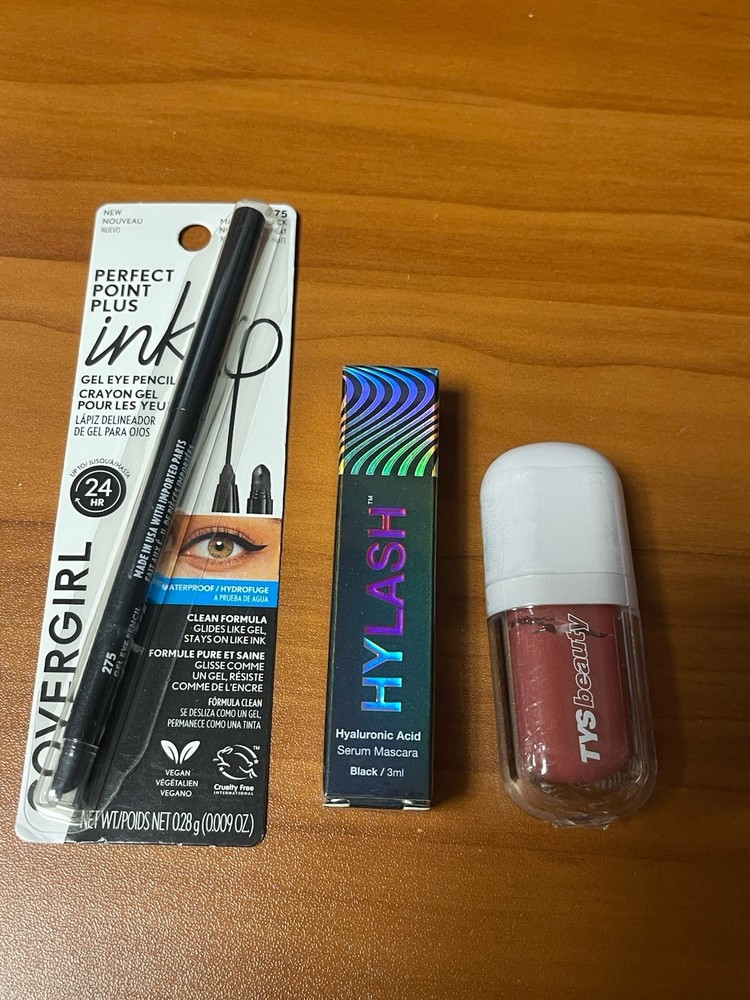 Brand New Makeup Lot W/Bag