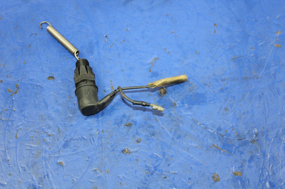 1982 YAMAHA XT200 XT 200 REAR BACK BRAKE LIGHT SENSOR