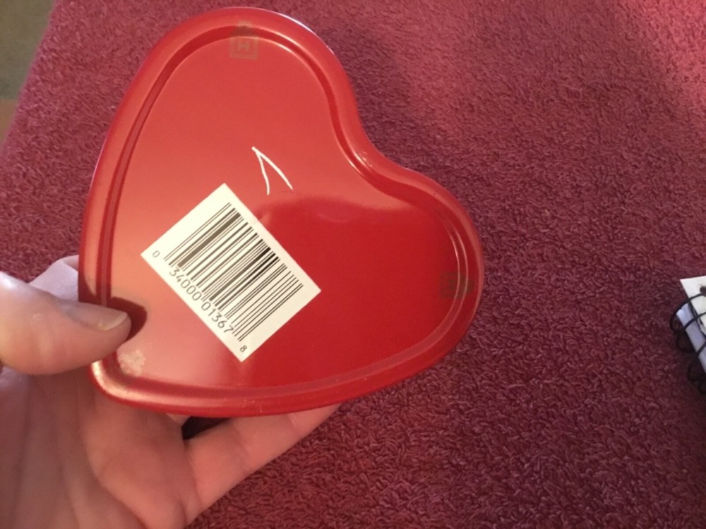 Hershey Chocolates Empty Heart Shaped Tin