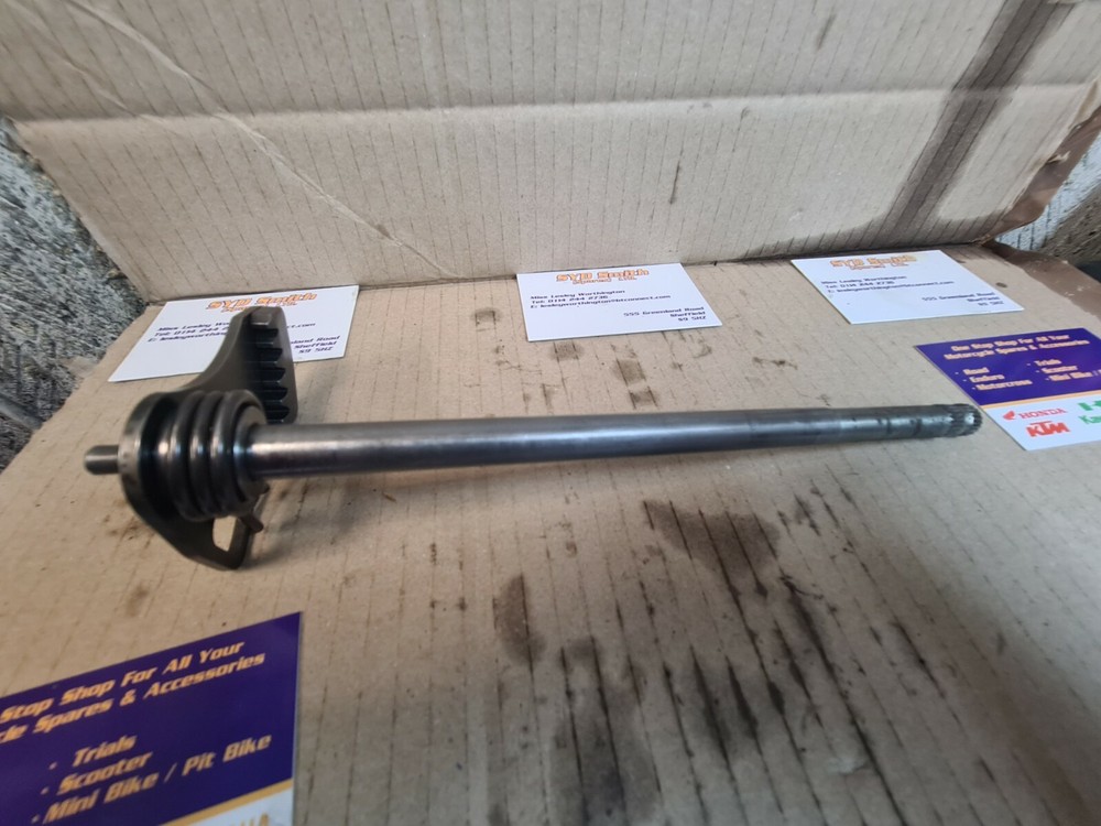 Genuine Suzuki RGV250 Selector Shaft