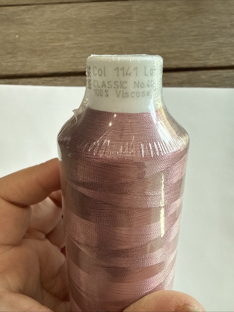 🧵madeira embroidery thread #1141 100% Viscose 🪡