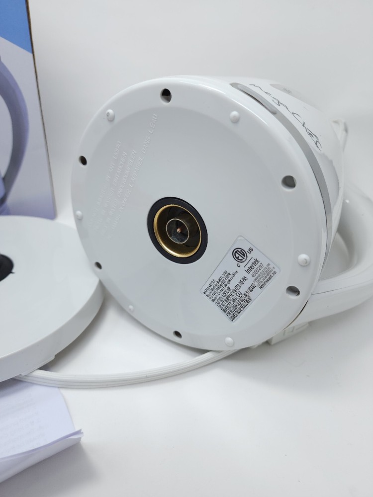 MegaChef MGKTL-1743 1.7L Tea Kettle - White