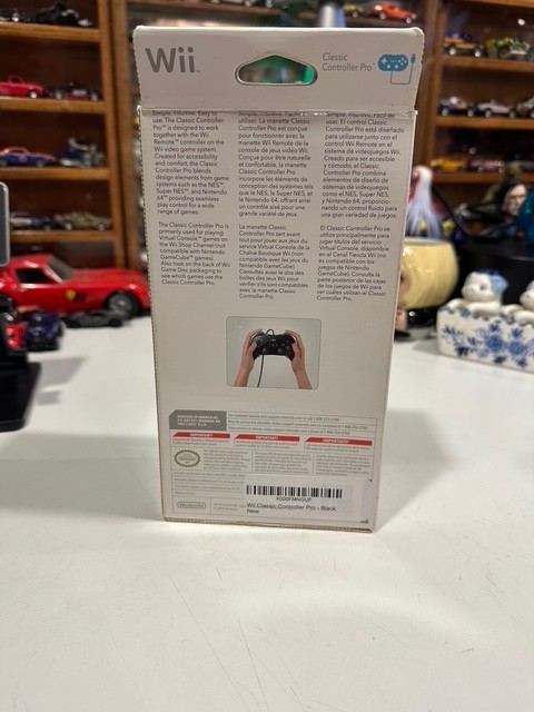 Wii Classic Controller Pro - Black New Open Box Never Used