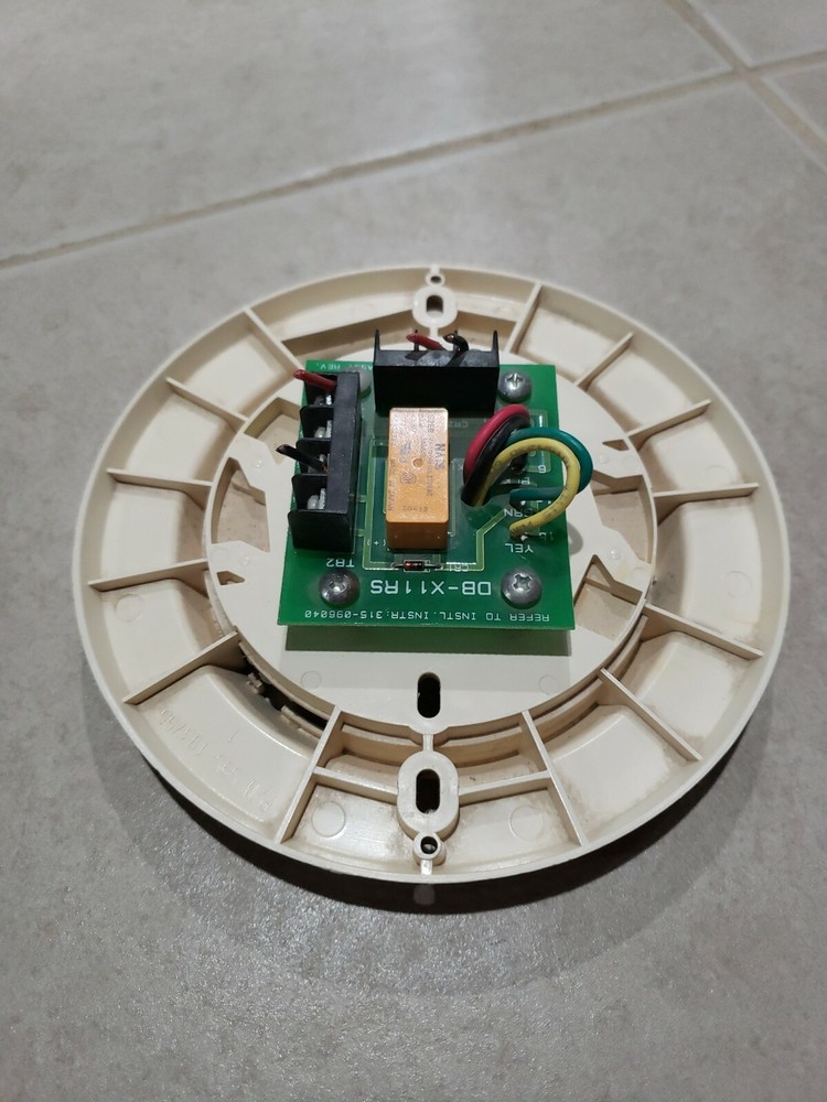 Siemens DB-X11RS Relay Base USED