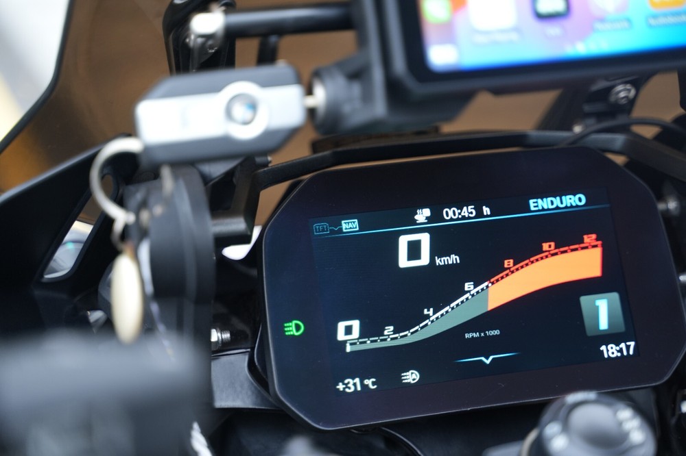 Chigee AIO-5 Play for BMW Smart Digital Display CarPlay and Android Auto