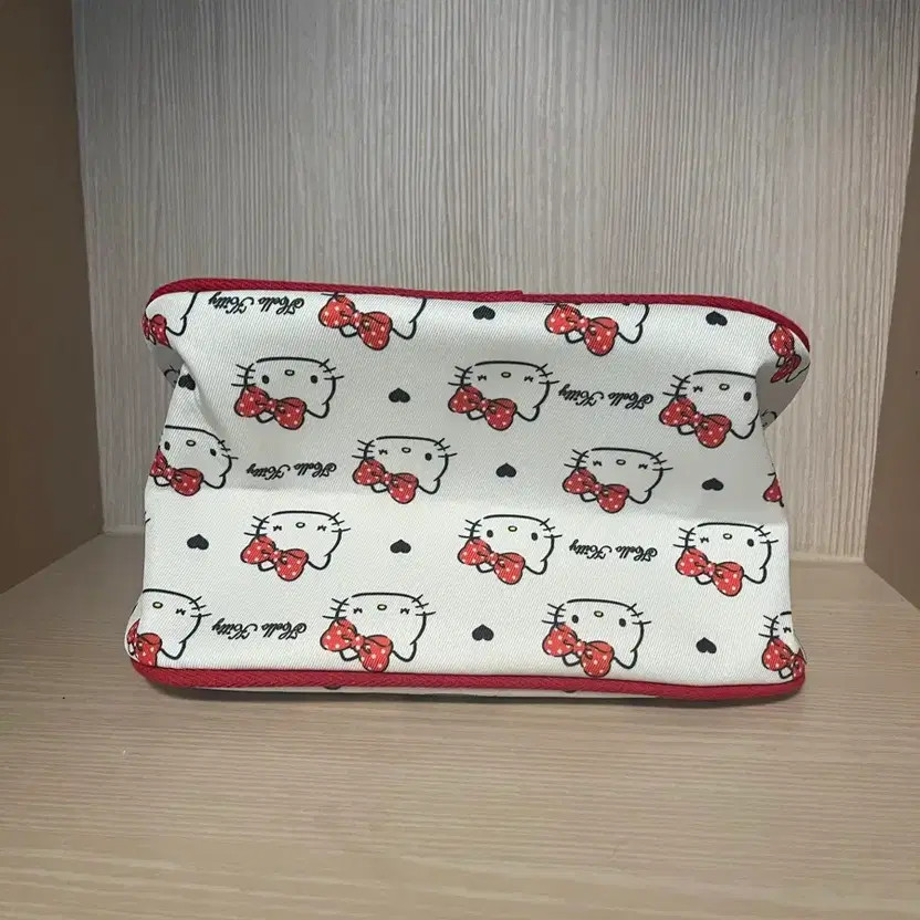 Hello Kitty Pouch Lunch Bag Official