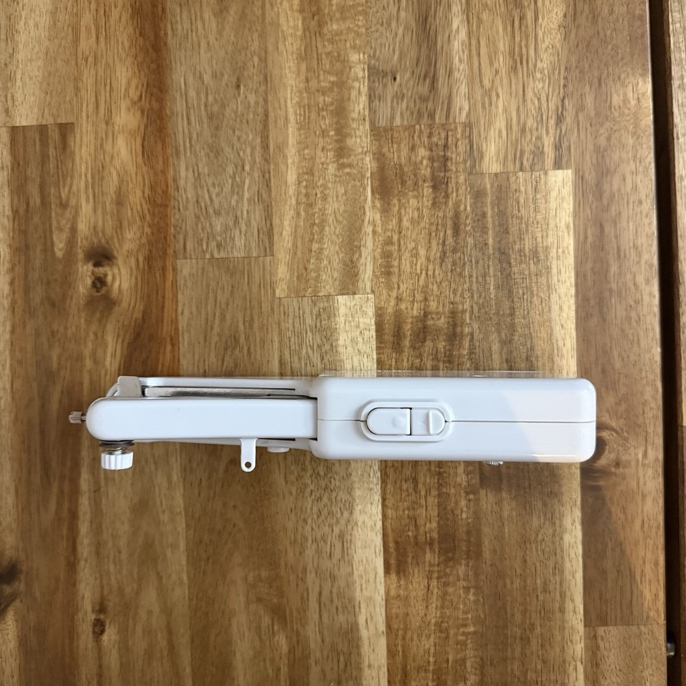 Singer Stitch Sew Quick Portable Compact Hand Held Sewing Machine