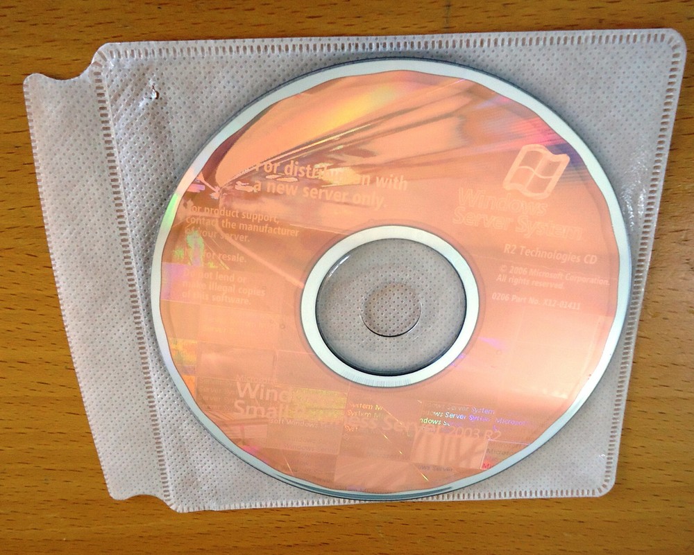 Microsoft Windows Small Business Server 2003 R2 CD No key