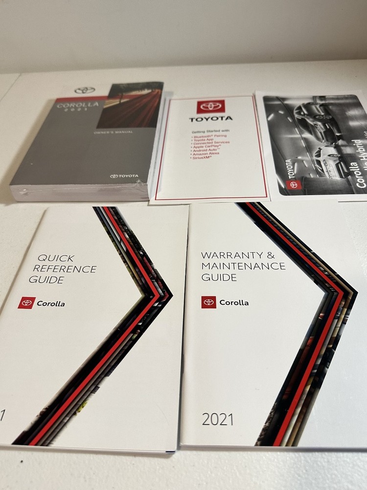 2021 Toyota Corolla Owner's Manual Set