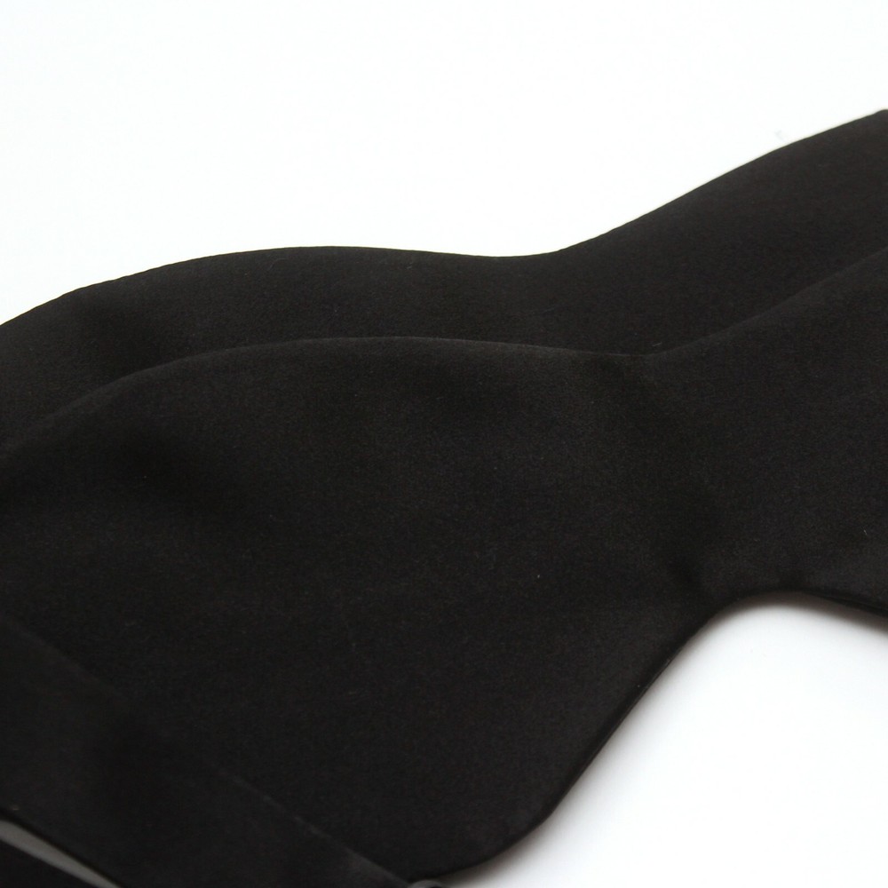 NWT Self-tied Butterfly Bow Tie Black 100%silk