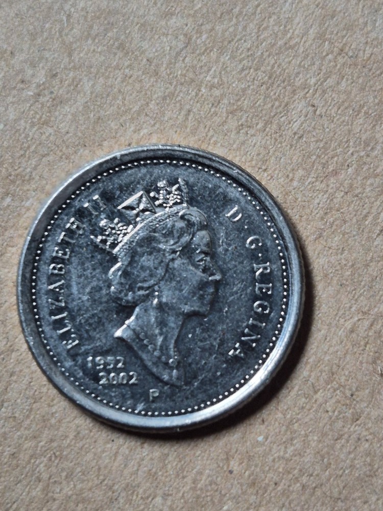 2002  CANADA 10 CENTS