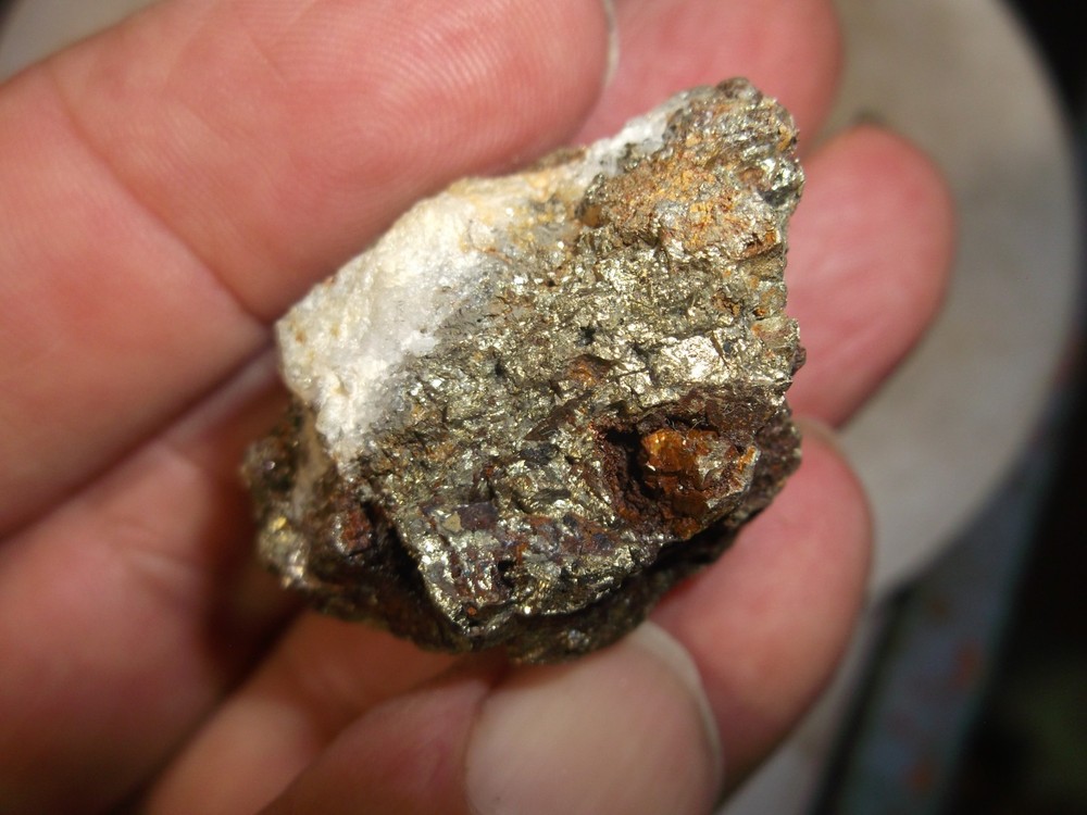 Gold, silver, copper, 84 grams samples ,ore high grade .